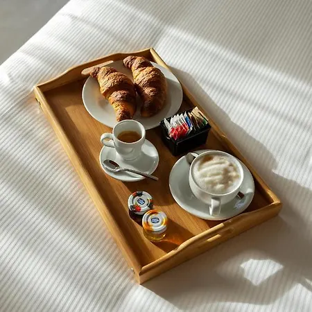 Porrelli & Bed and breakfast 4*