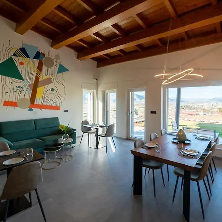 Porrelli & Oda ve Kahvaltı 4*