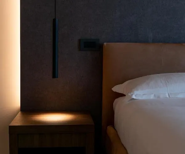 Porrelli & Oda ve Kahvaltı 4*