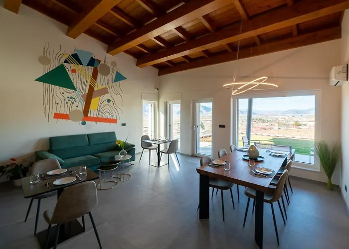 Porrelli & Oda ve Kahvaltı 4*